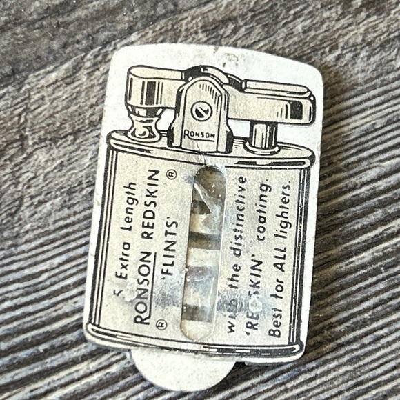 Vintage Ronson Lighter - Picture 3 of 12